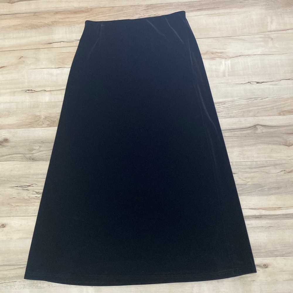 Cedar Canyon Clothing Company Womens M Black Velvet Maxi Skirt.